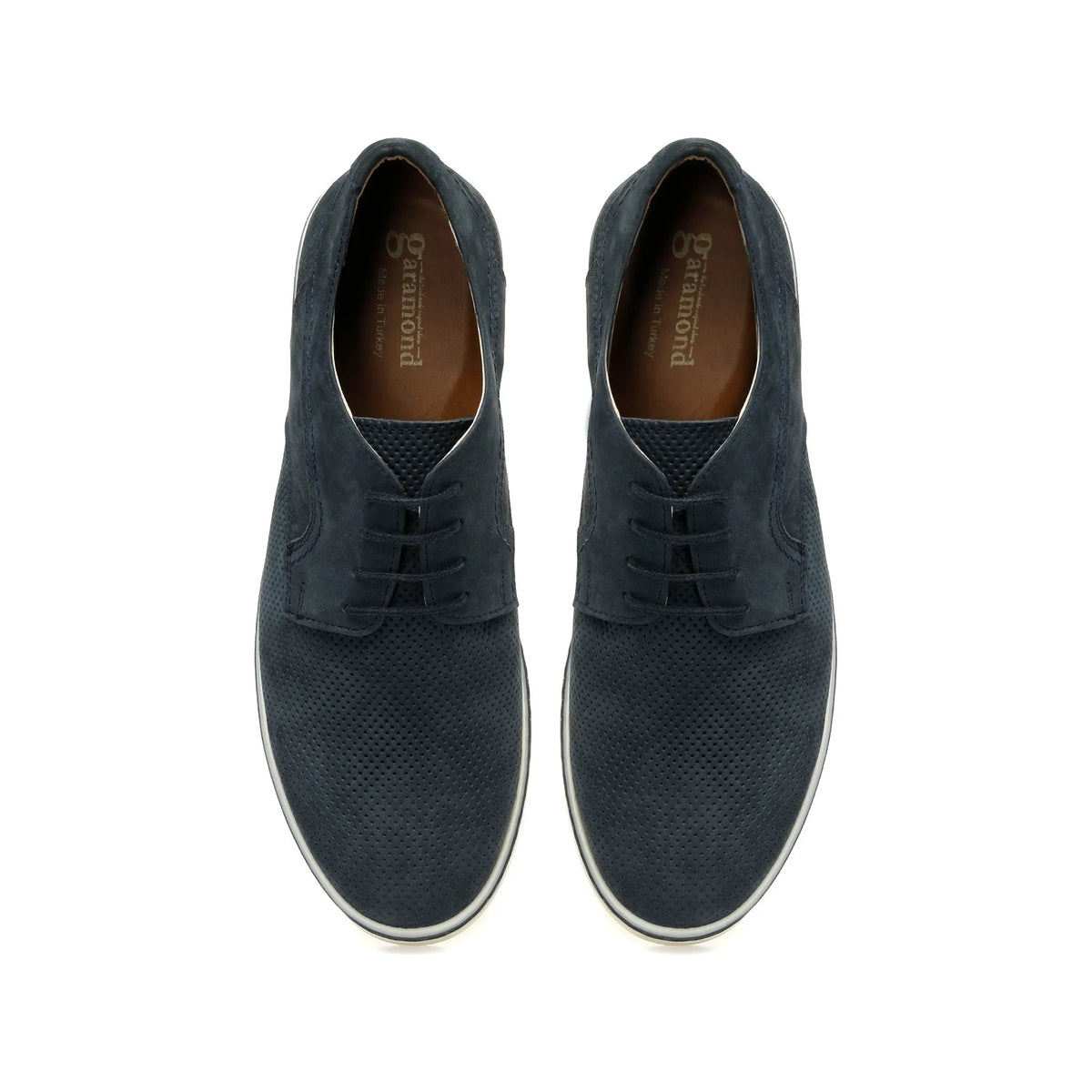 Garamond Laced Up Men
