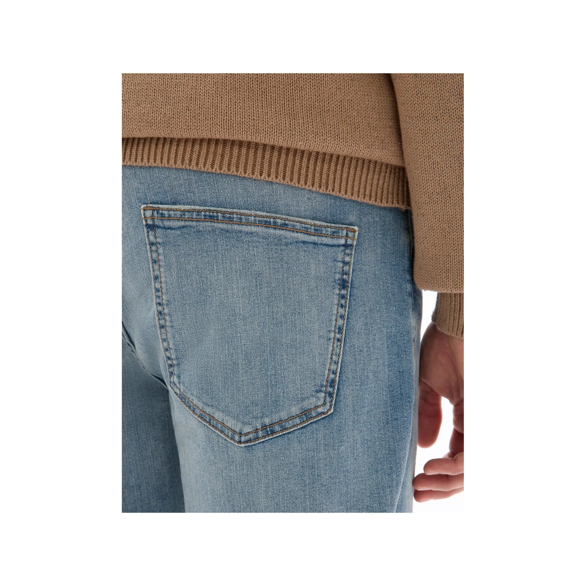 C.15 Straight Stretch Jeans