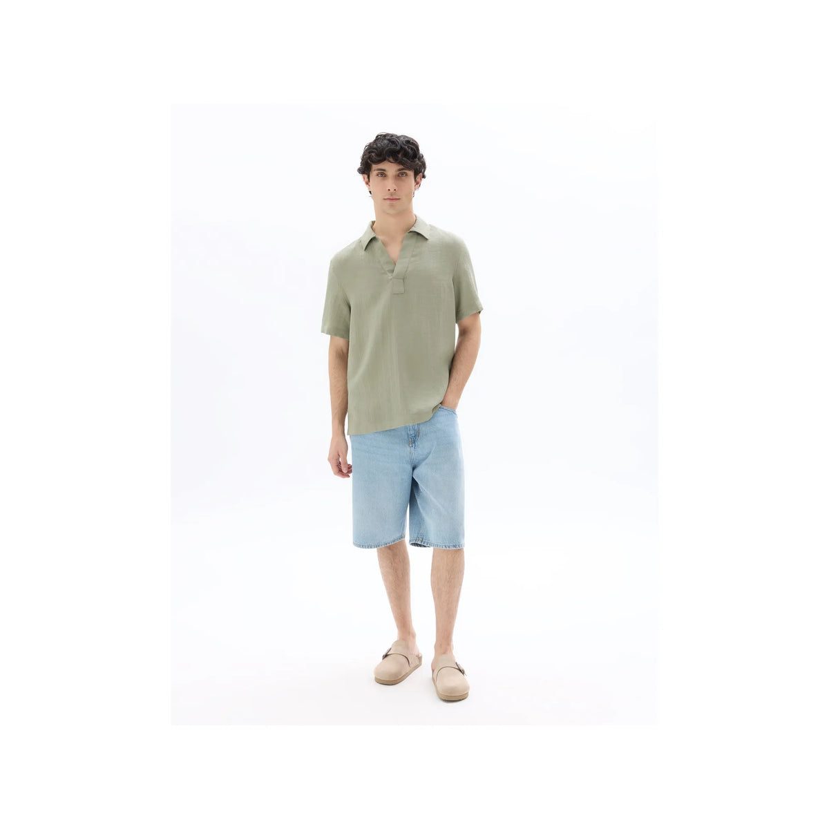 Textured Regular Fit Short-Sleeved Tunic Shirt