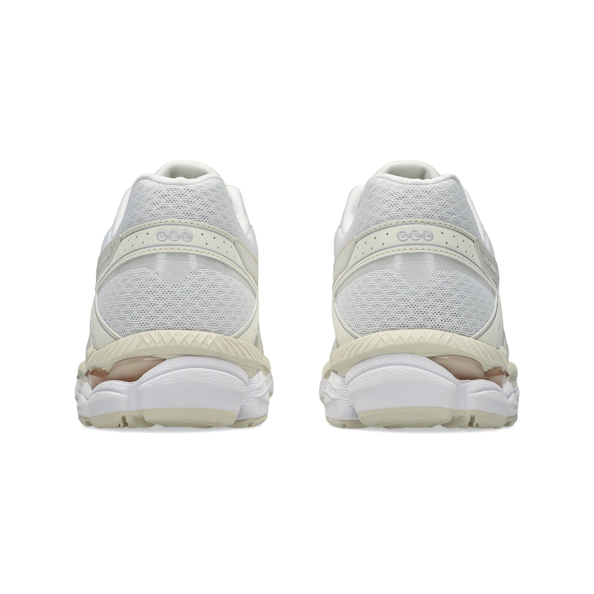 حذاء GEL-CUMULUS 16