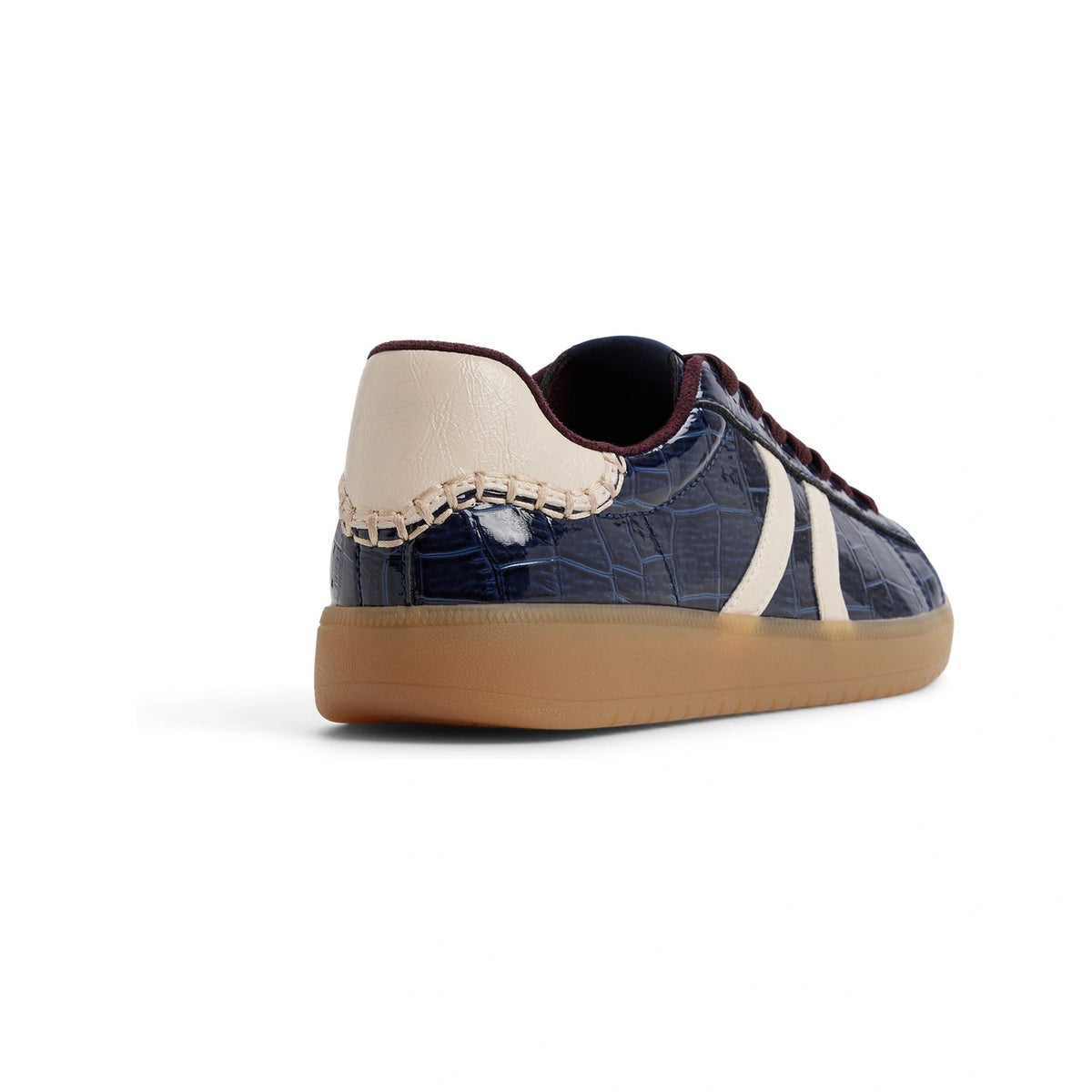 Chicsneaker2
