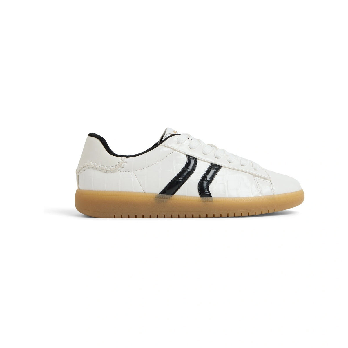 Chicsneaker2