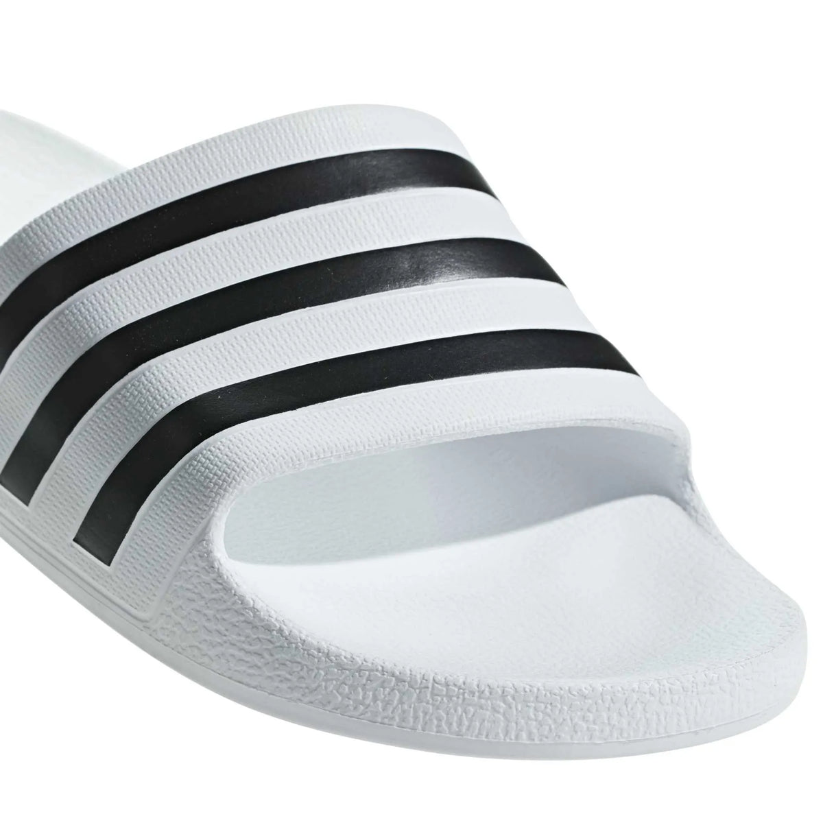 Adilette Aqua Slides