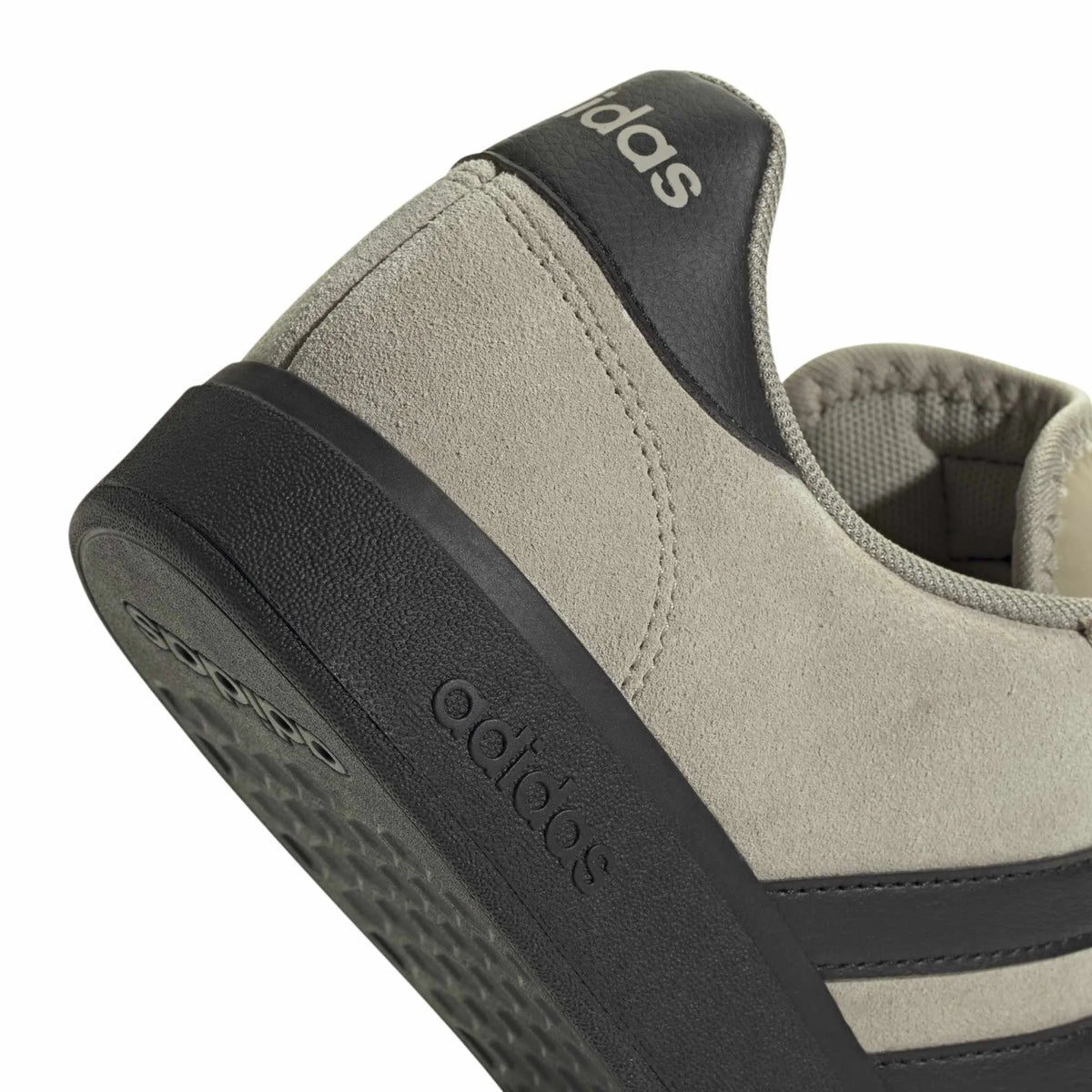 Grand Court Base 00s Shoes