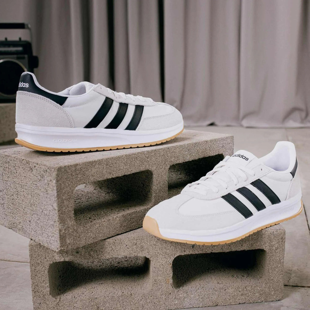 RUN 70s 2.0 Shoes