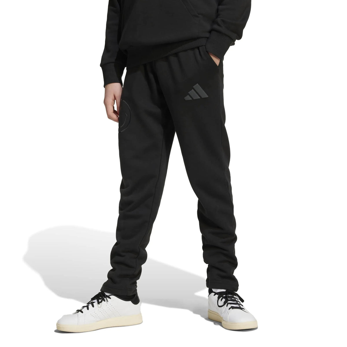 بناطيل رياضية للأطفال من adidas X Smileyworld