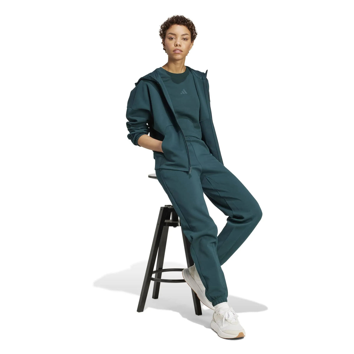 Future Icons Small Logo Pants
