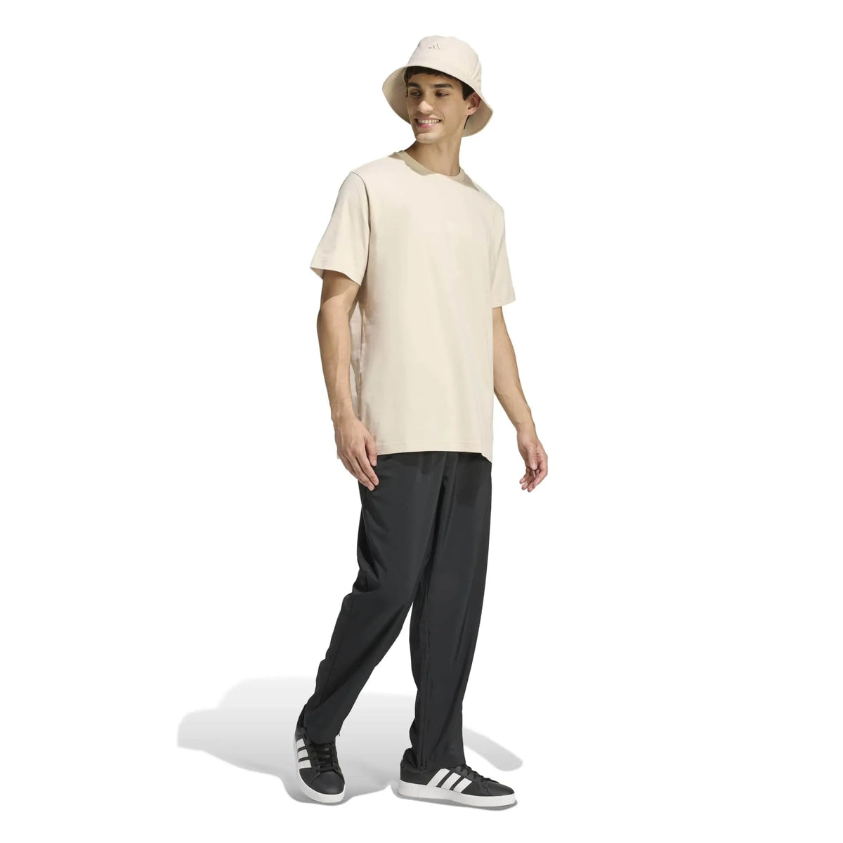 STADIUM FLARE GRAPHIC T-SHIRT