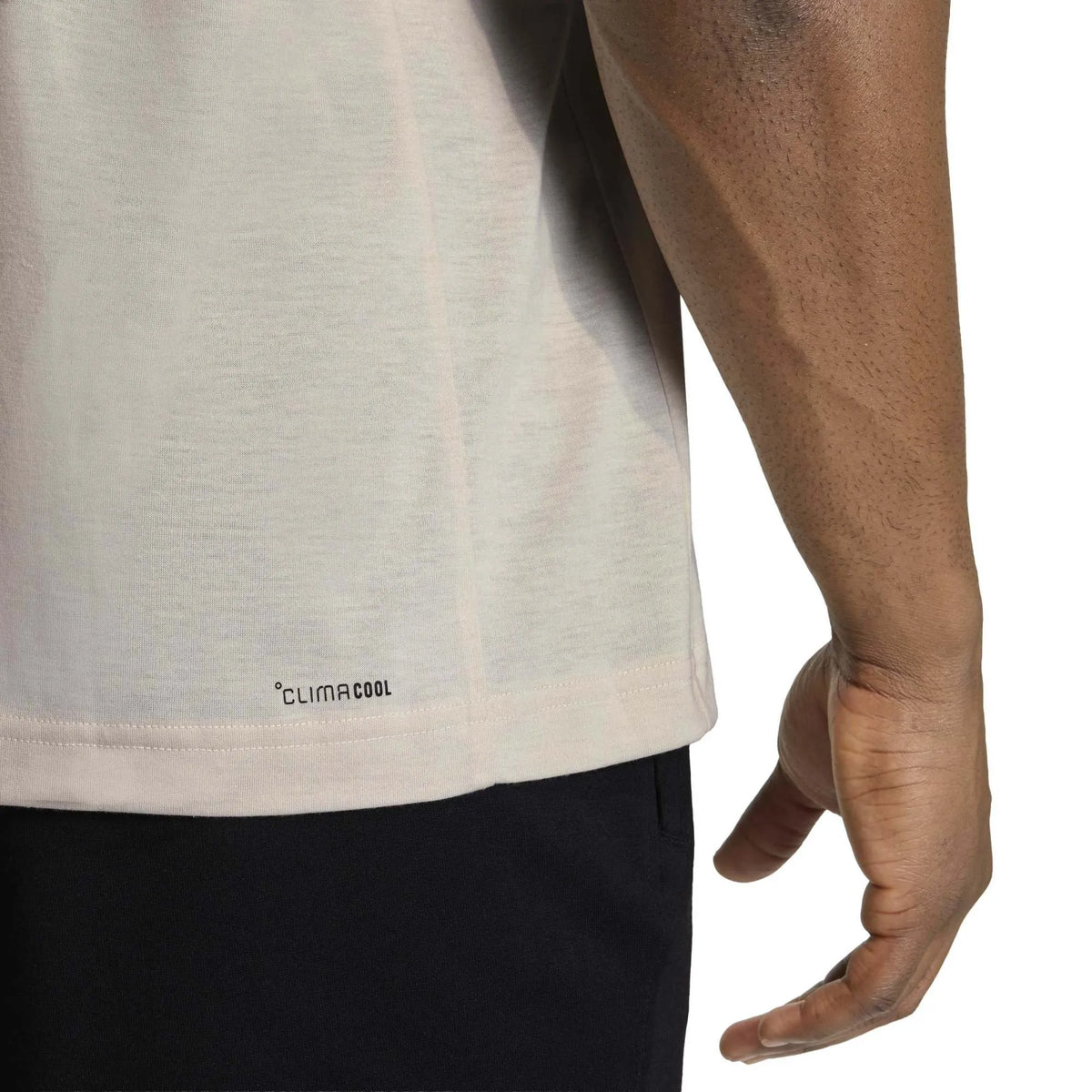 WORKOUT ESSENTIALS FEELREADY T-SHIRT
